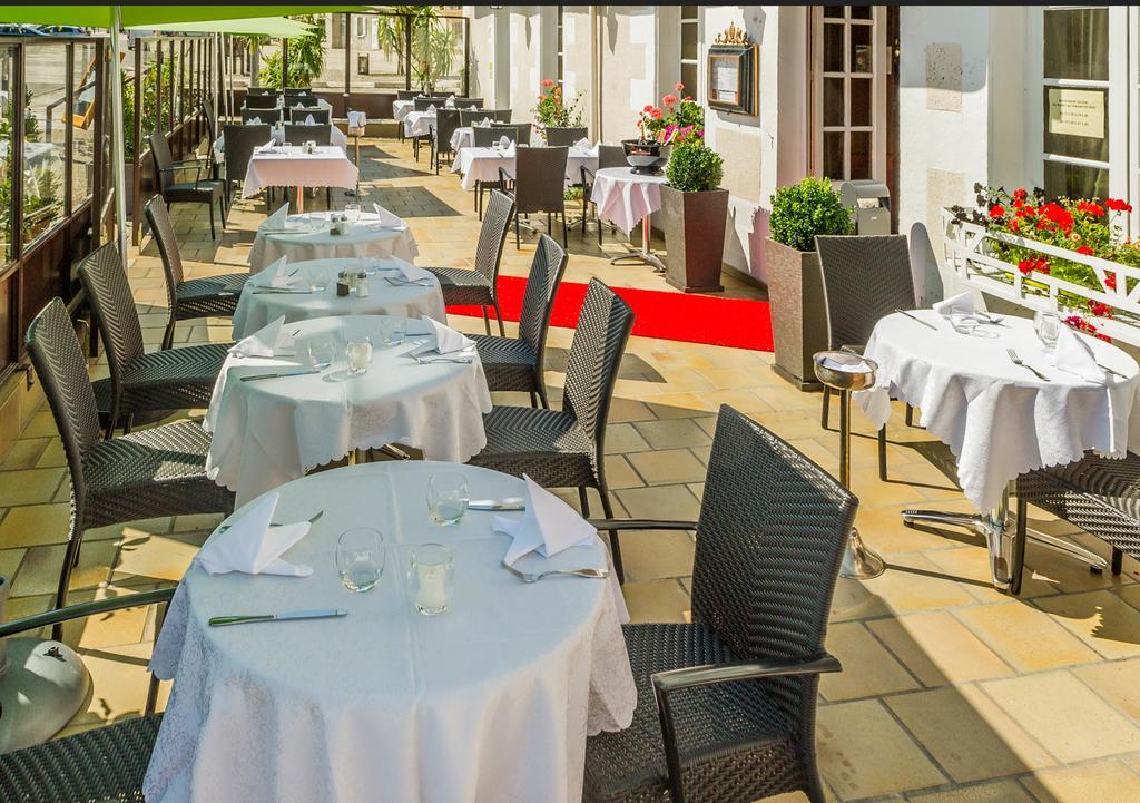 Absolue Renaissance Hotel Magny-Cours Bagian luar foto