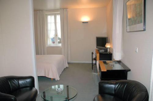 Absolue Renaissance Hotel Magny-Cours Bagian luar foto