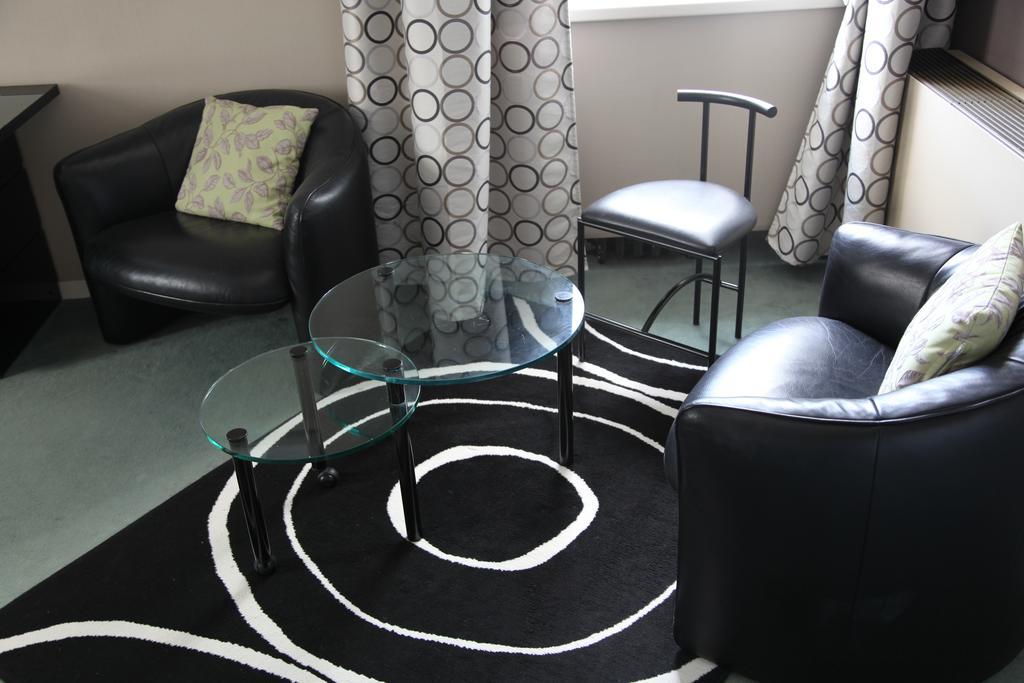 Absolue Renaissance Hotel Magny-Cours Bagian luar foto
